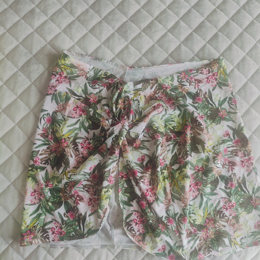 Floral Print Women's Shorts